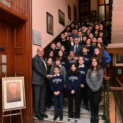 Επίσκεψη του Επάρχου του Πέρα στο Ζωγράφειο Λύκειο (30 Δεκ, 2024)